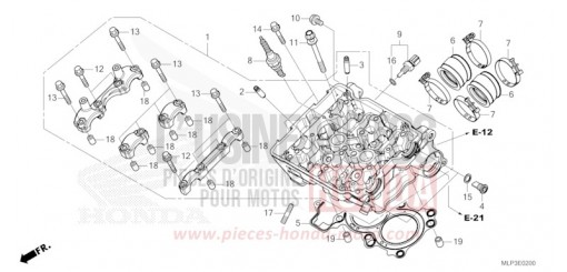 CYLINDER HEAD CL500AS de 2025